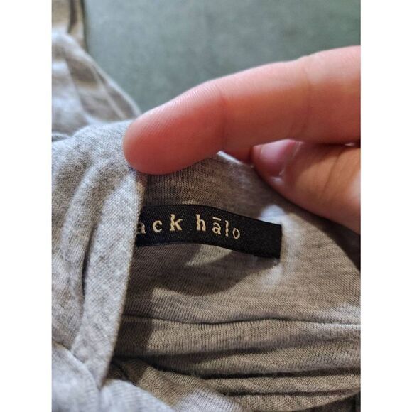 Black Halo grey v neck bubble bottm mini dress sz Small - Picture 2 of 4